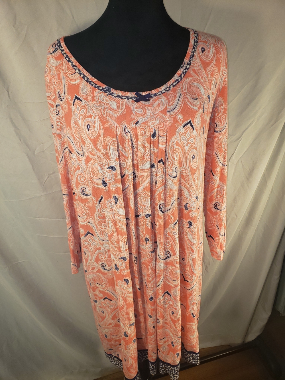 Ellen Tracy Coral Paisley Long-Sleeve Nightdress with Navy Trim - L